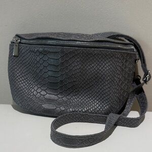 Debbie Katz Gray Textured Crossbody/Belt Bag